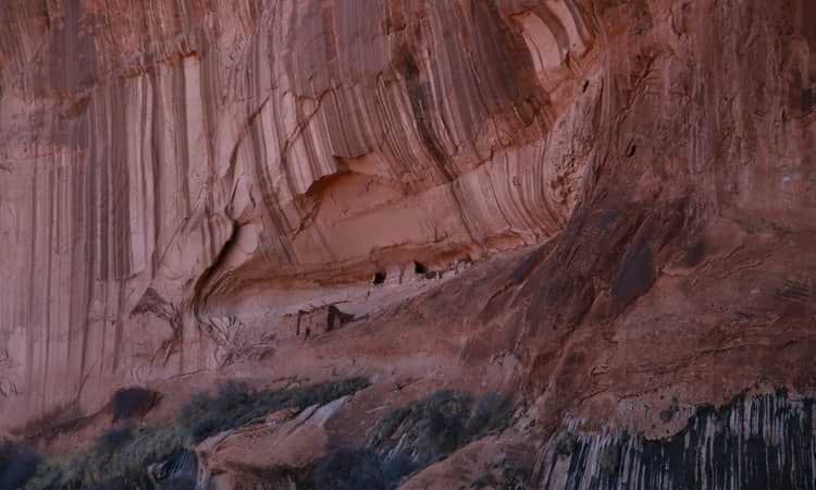 Mesa Verde, A Civilization on the Edge